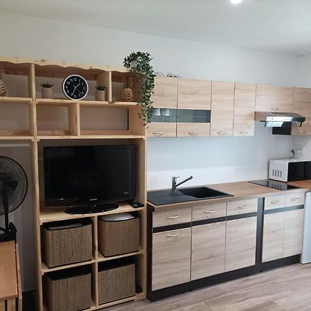 Chambre studio aménagé Cers Extérieur photo