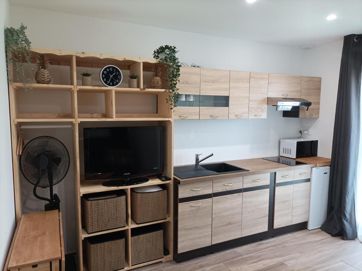 Chambre studio aménagé Cers Extérieur photo